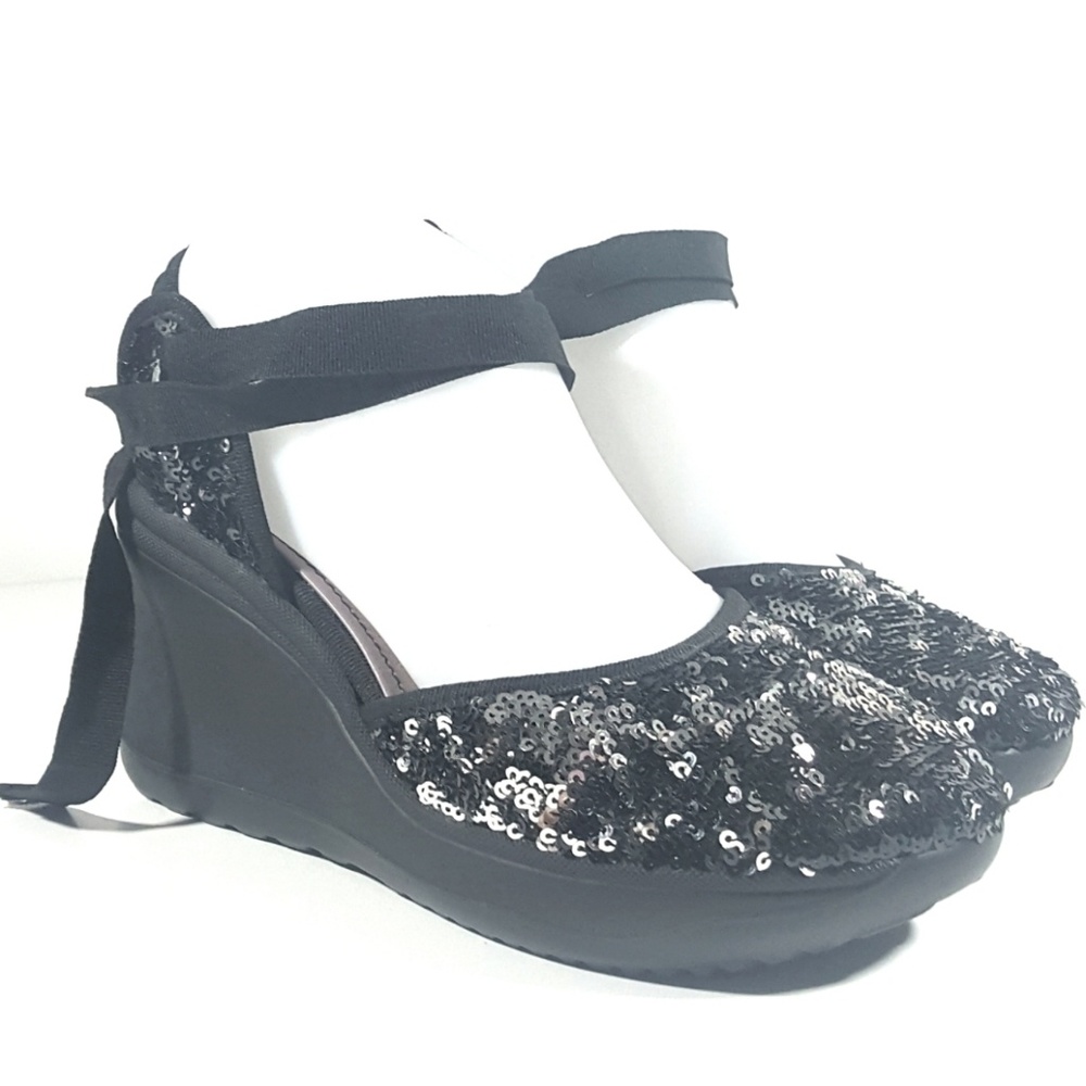 Black sequin wedges new Ruco Line casual 38 size 8
